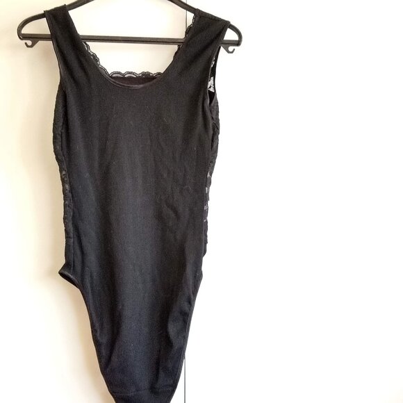vintage 80s NWT black lace knit bodysuit - Picture 4 of 14